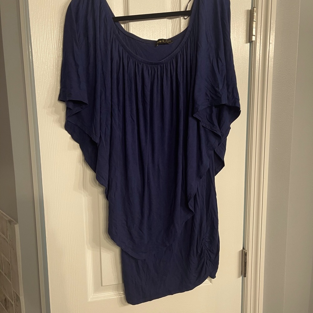 It can be a cute mini dress or it can be a top